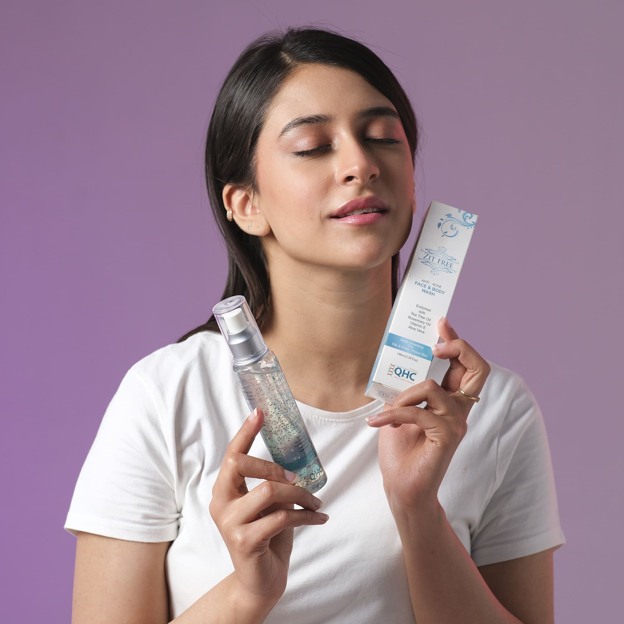 modal happy with the product face wash 